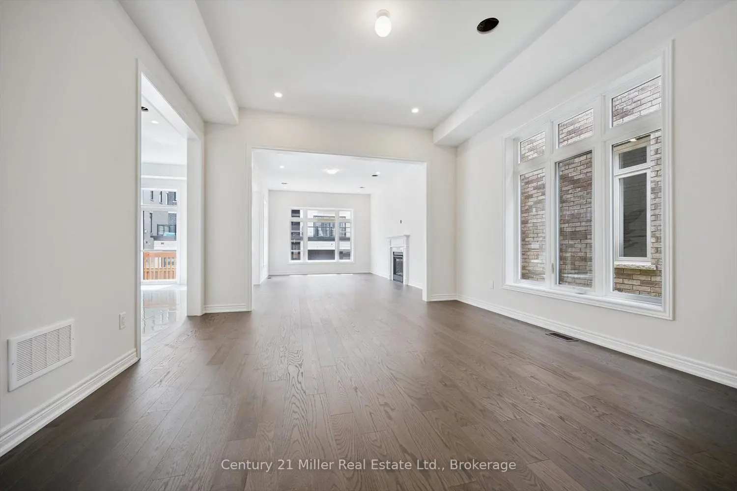 3262 Millicent Avenue photo 2
