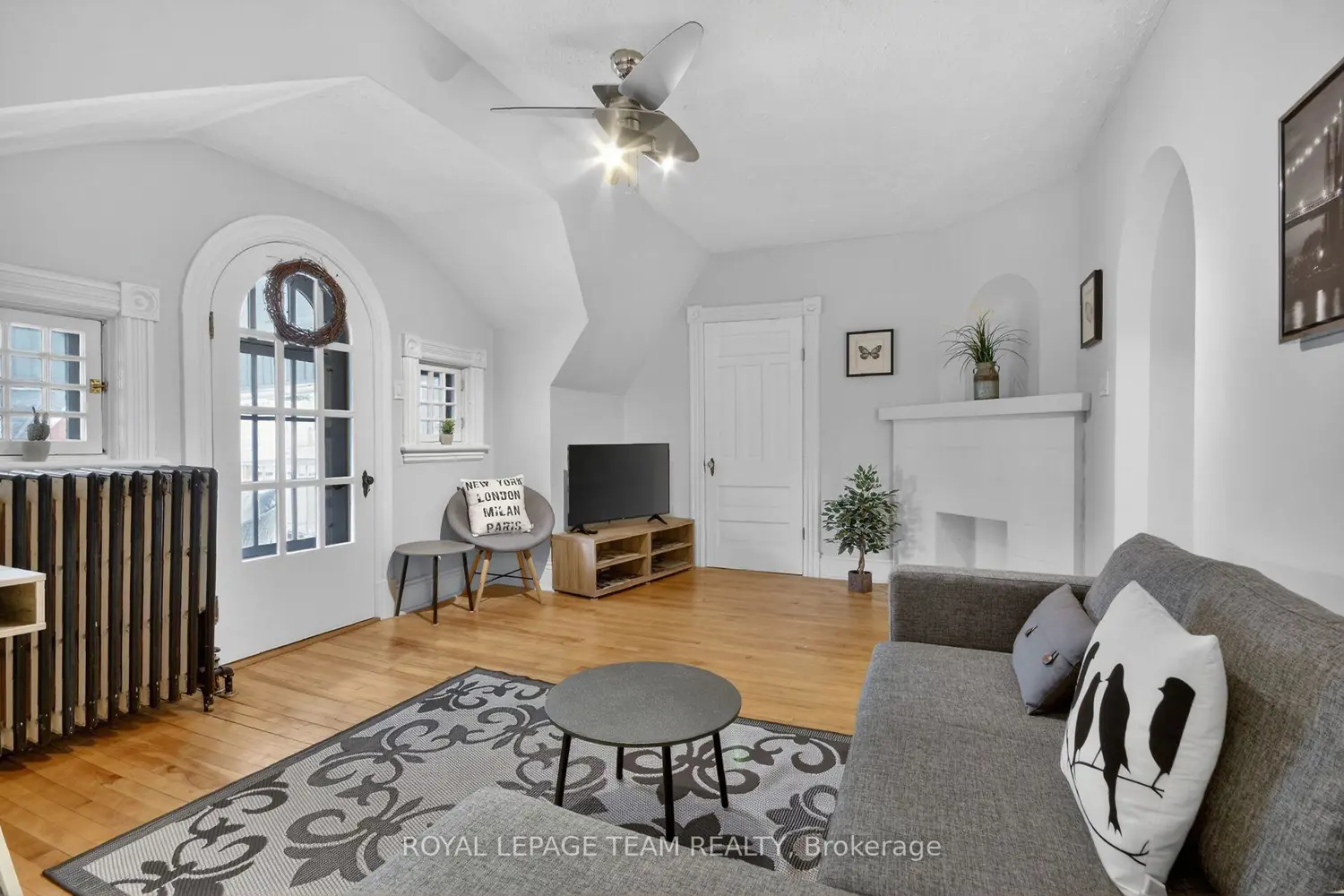 64 Delaware Avenue photo 2