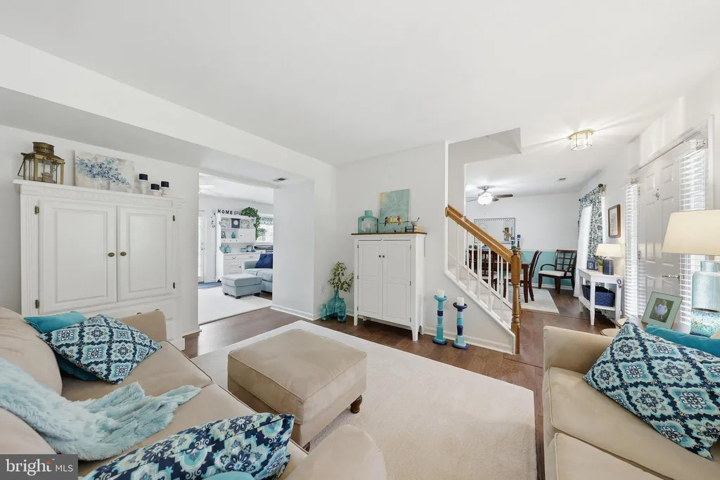 105 New Castle Court, Frederick, MD 21702 photo 4