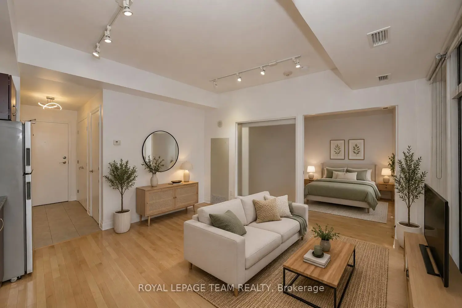 245 Kent Street 507 photo 2