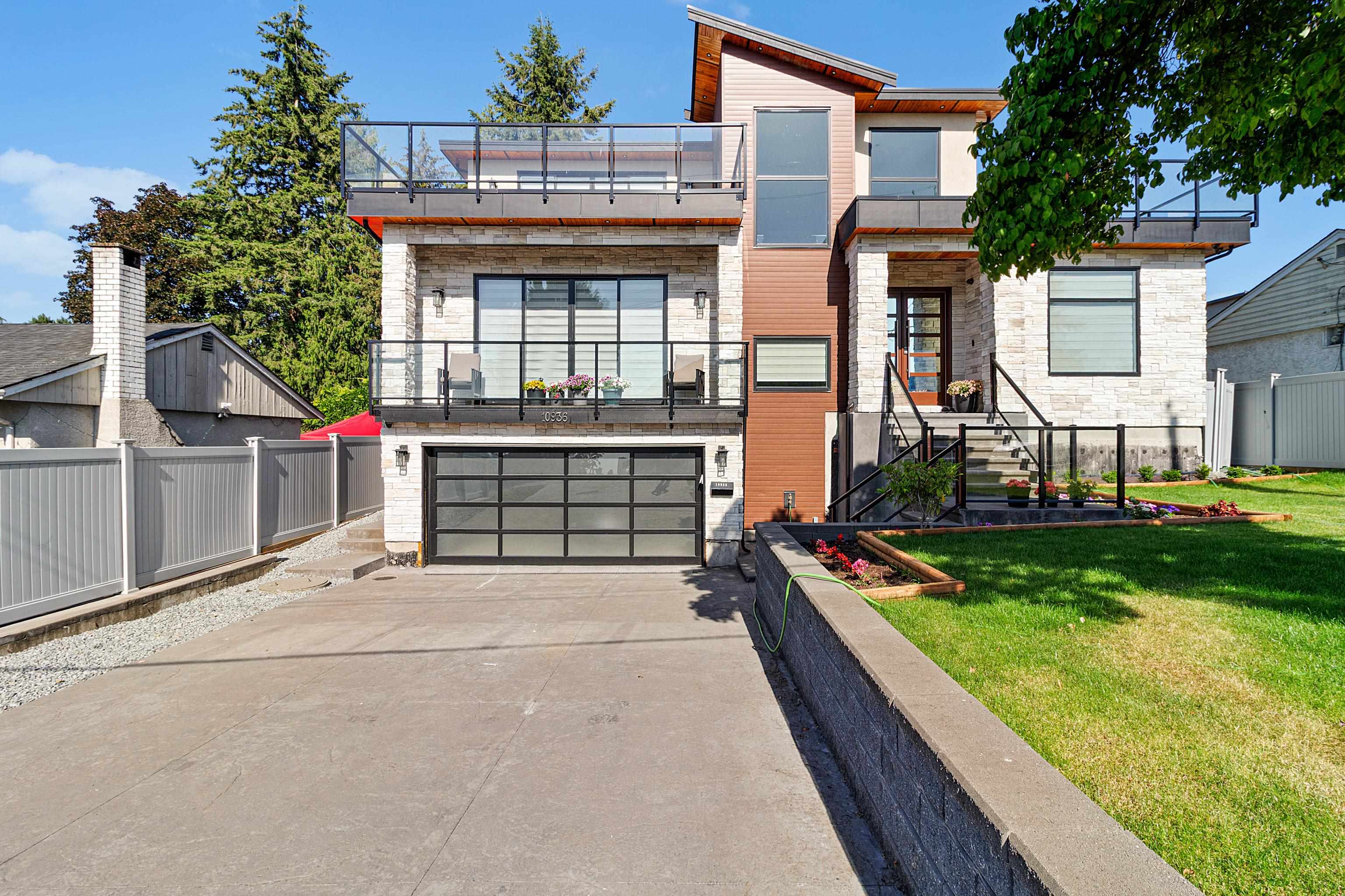 10936 128a Street, Surrey, BC, V3T 3G2