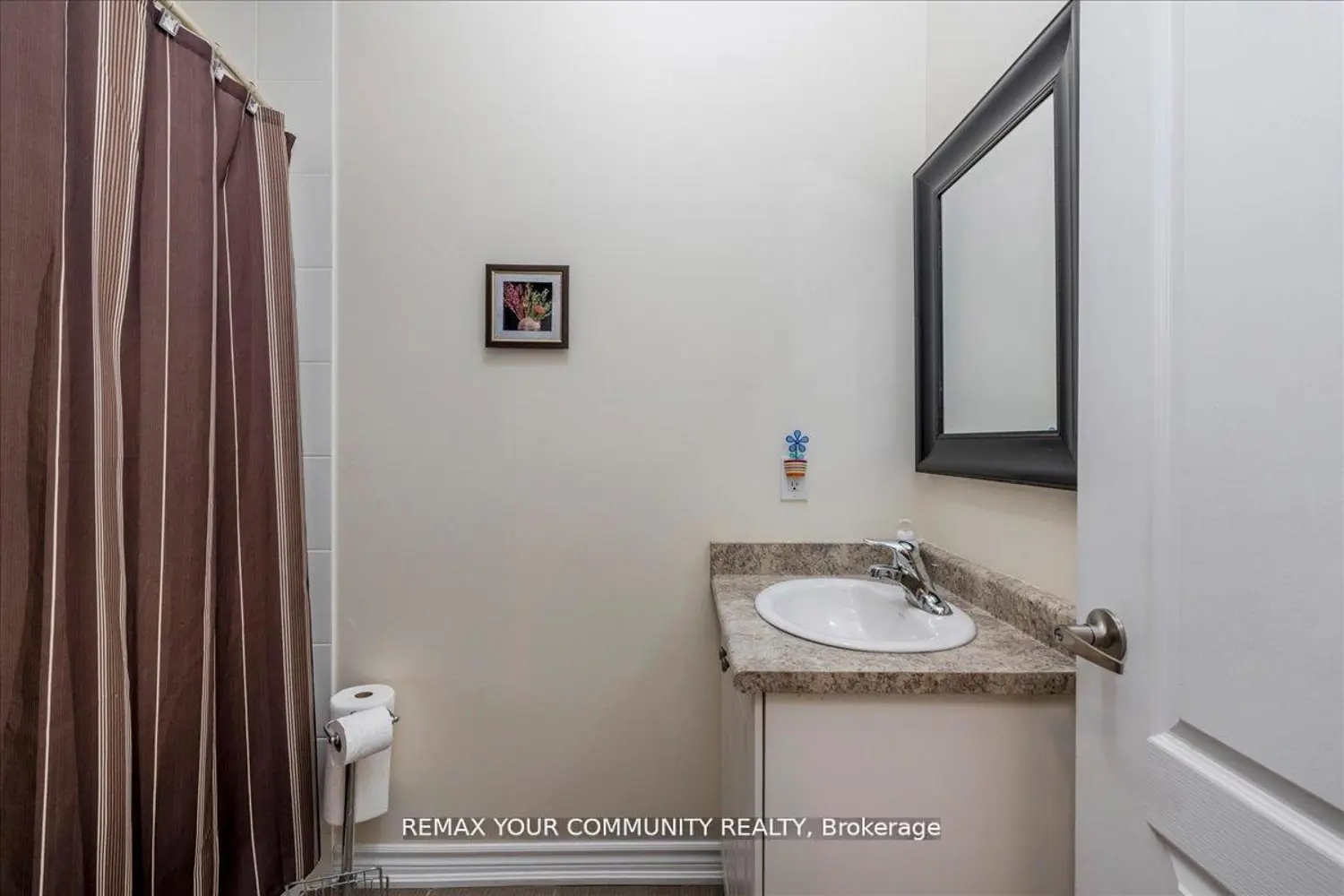 760 Freemont Court photo 2