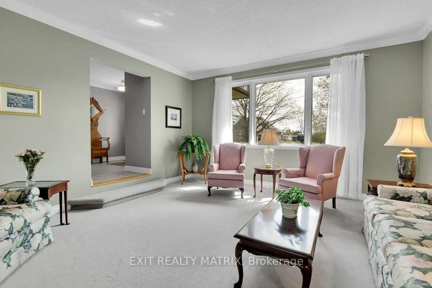 1340 Cuthbert Way photo 4