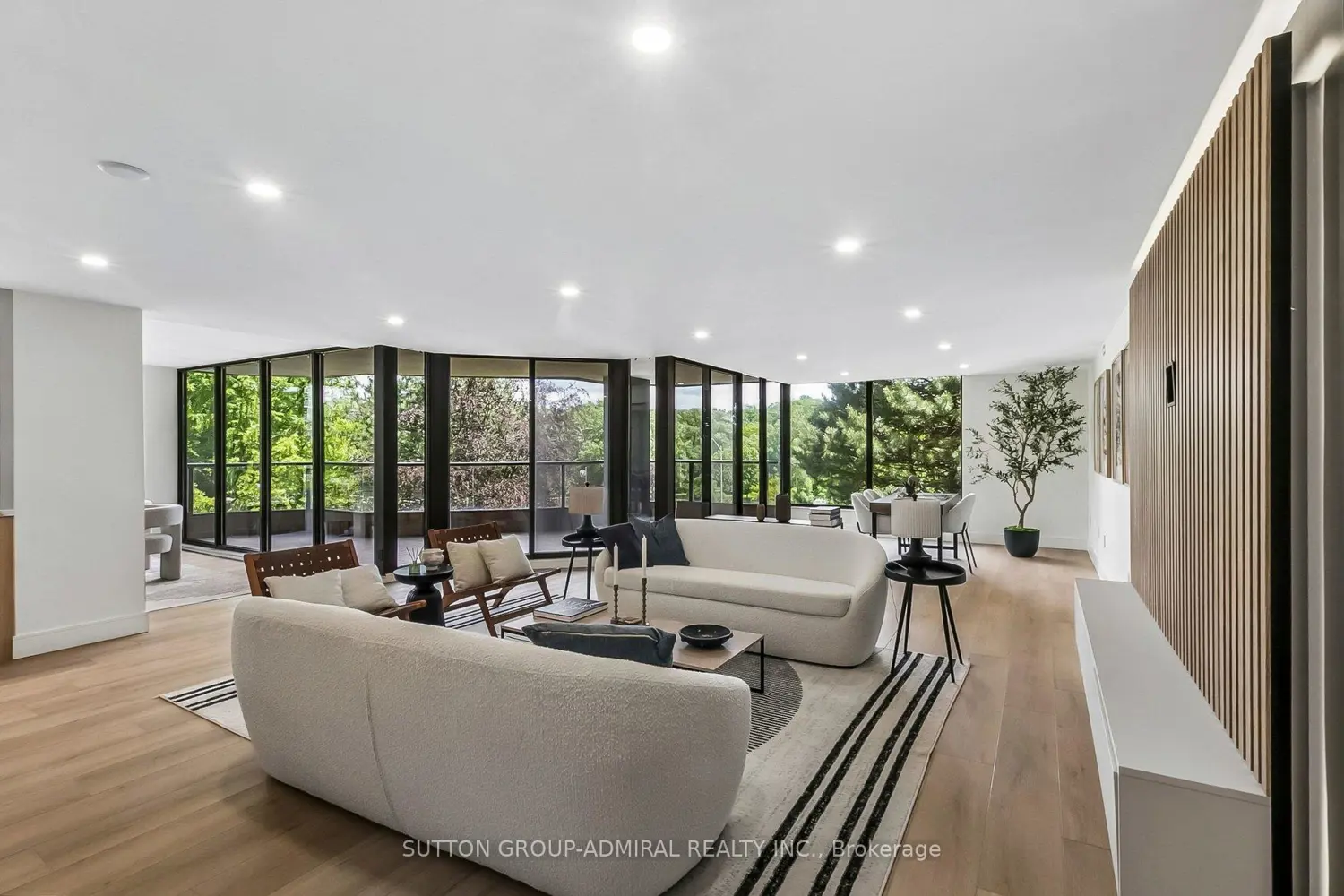 3900 Yonge Street 301 photo 4