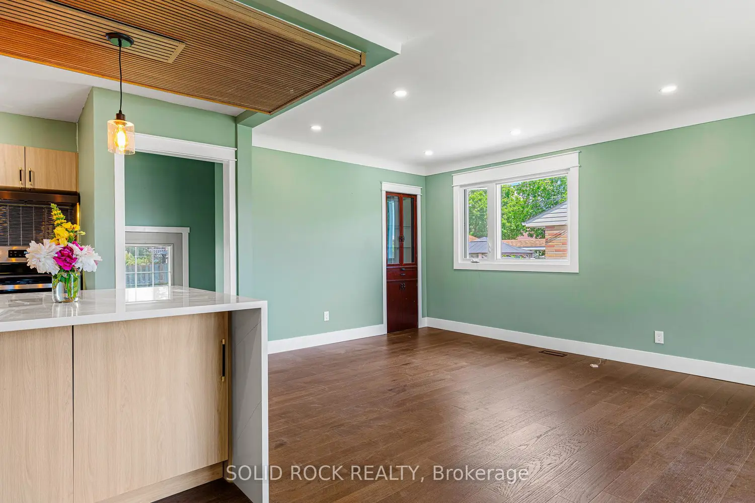 56 Bramshot Avenue photo 5