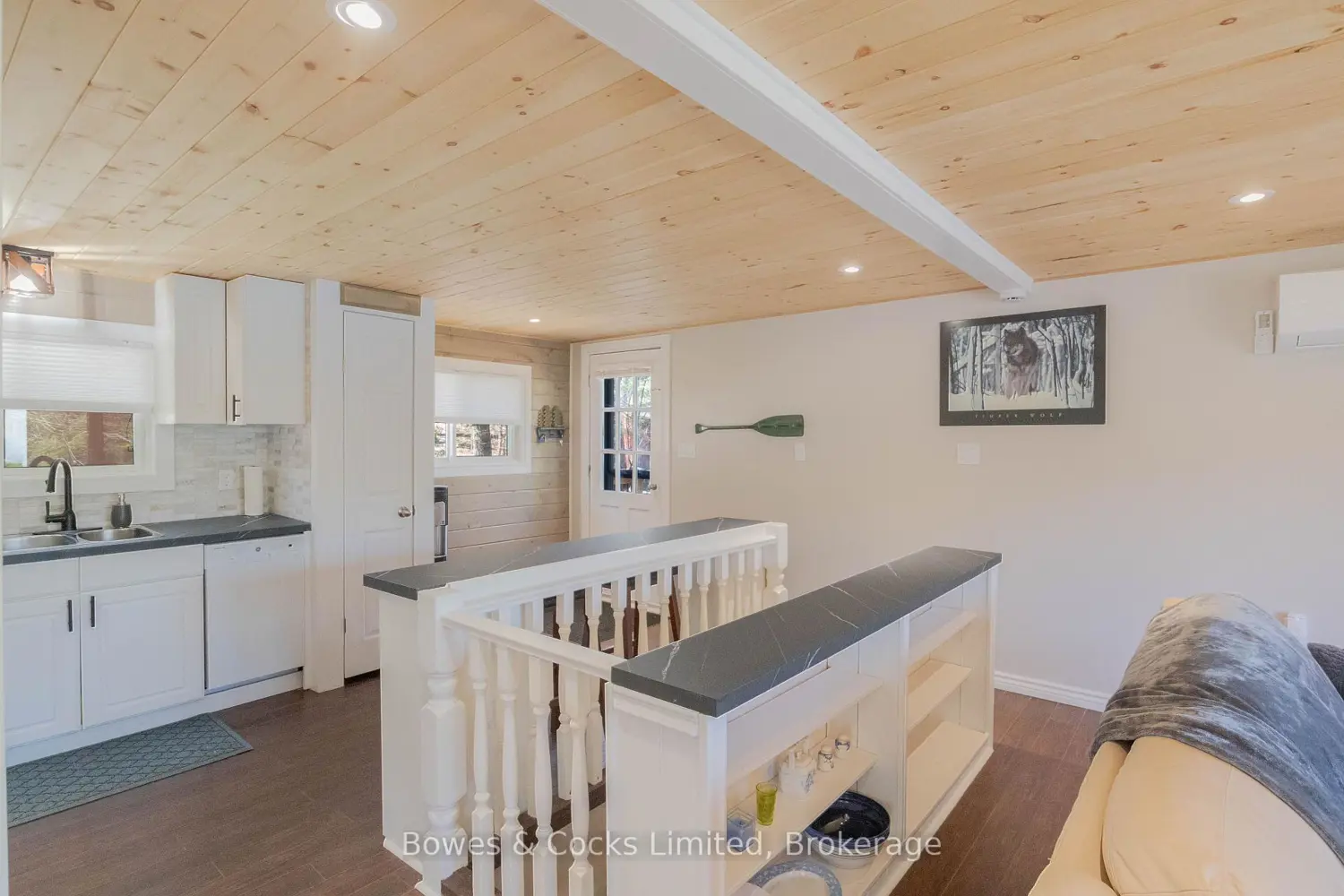 1063 Esson Creek Lane photo 2