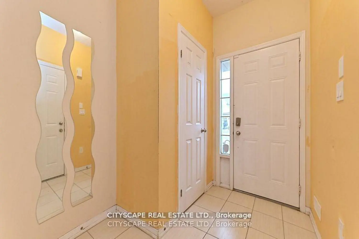 128 Palacebeach Trail photo 4