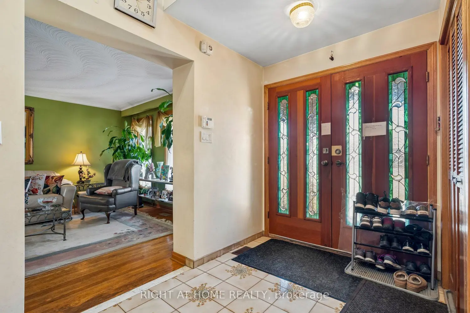 16 Ascolda Boulevard photo 2