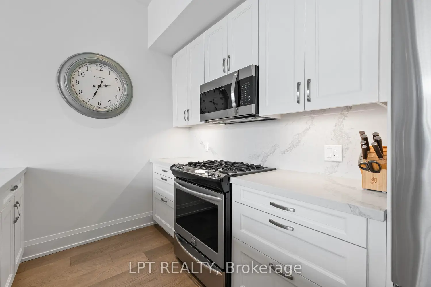 3661 Riva Avenue photo 5