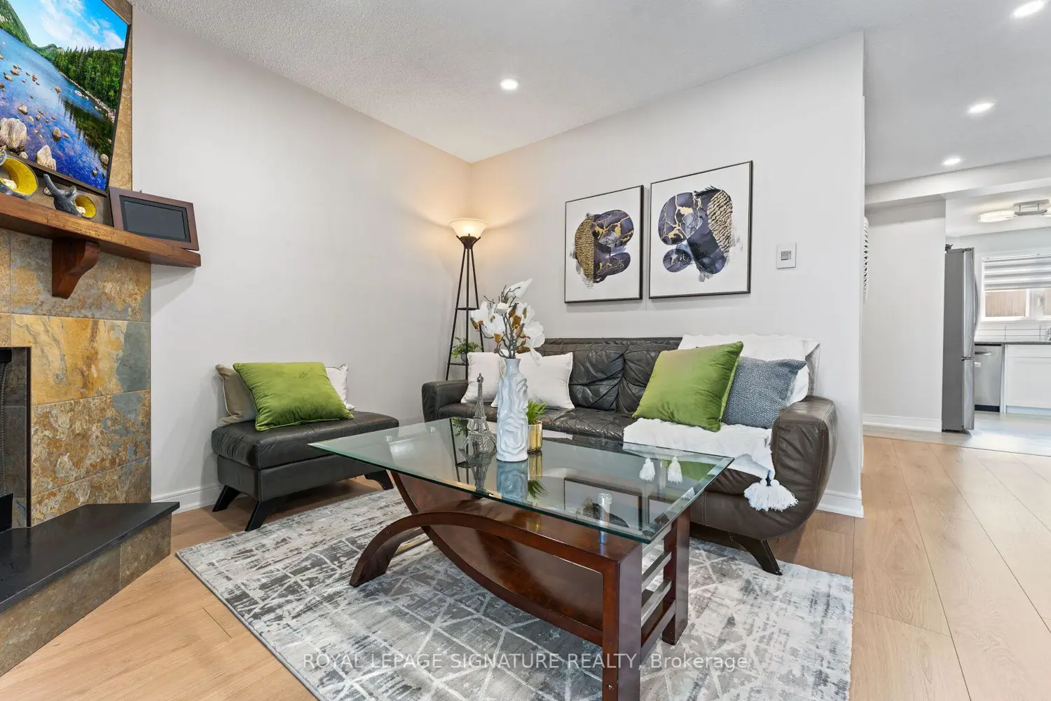 270 Timberbank Boulevard 91 photo 5