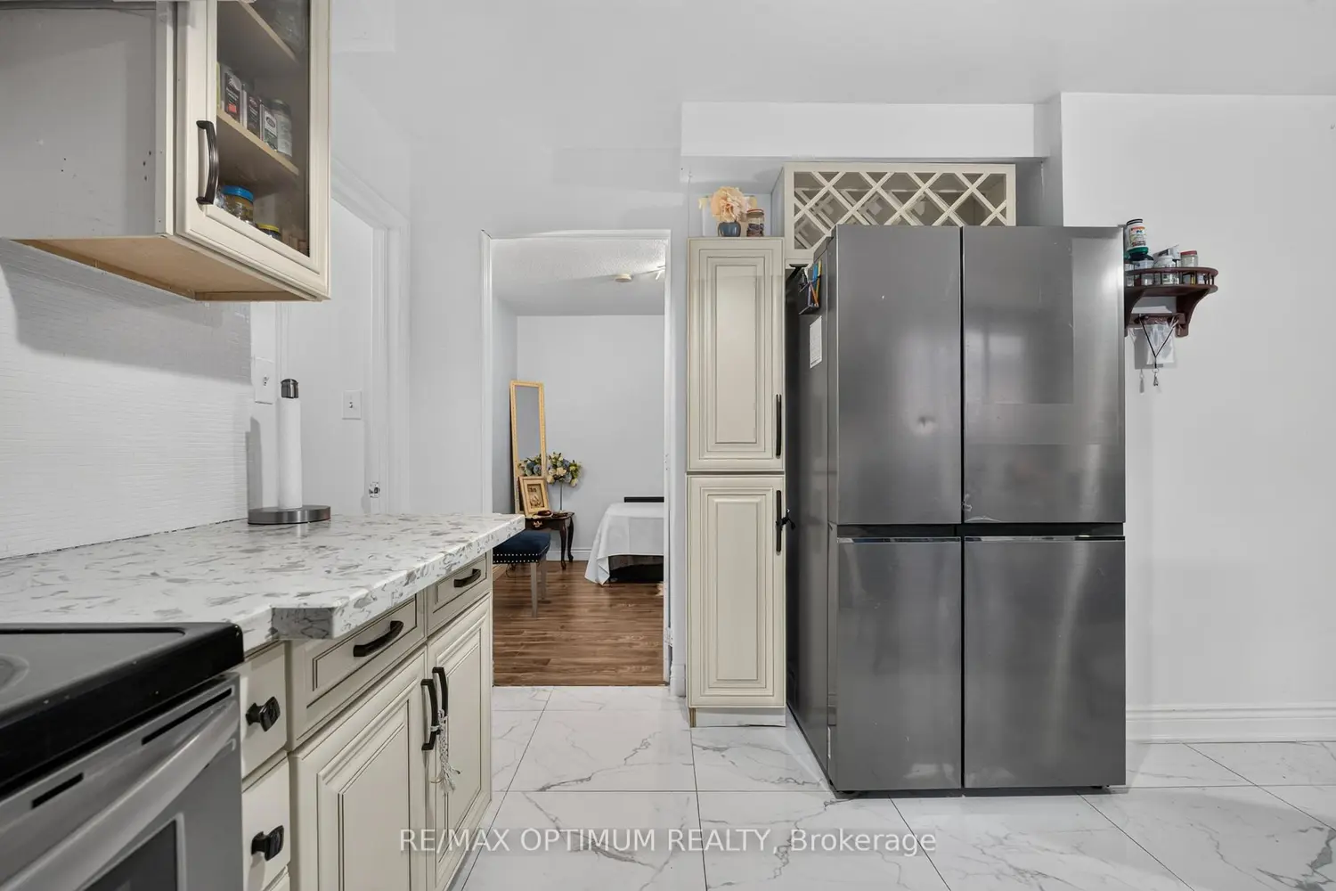18 Curtis Drive photo 3