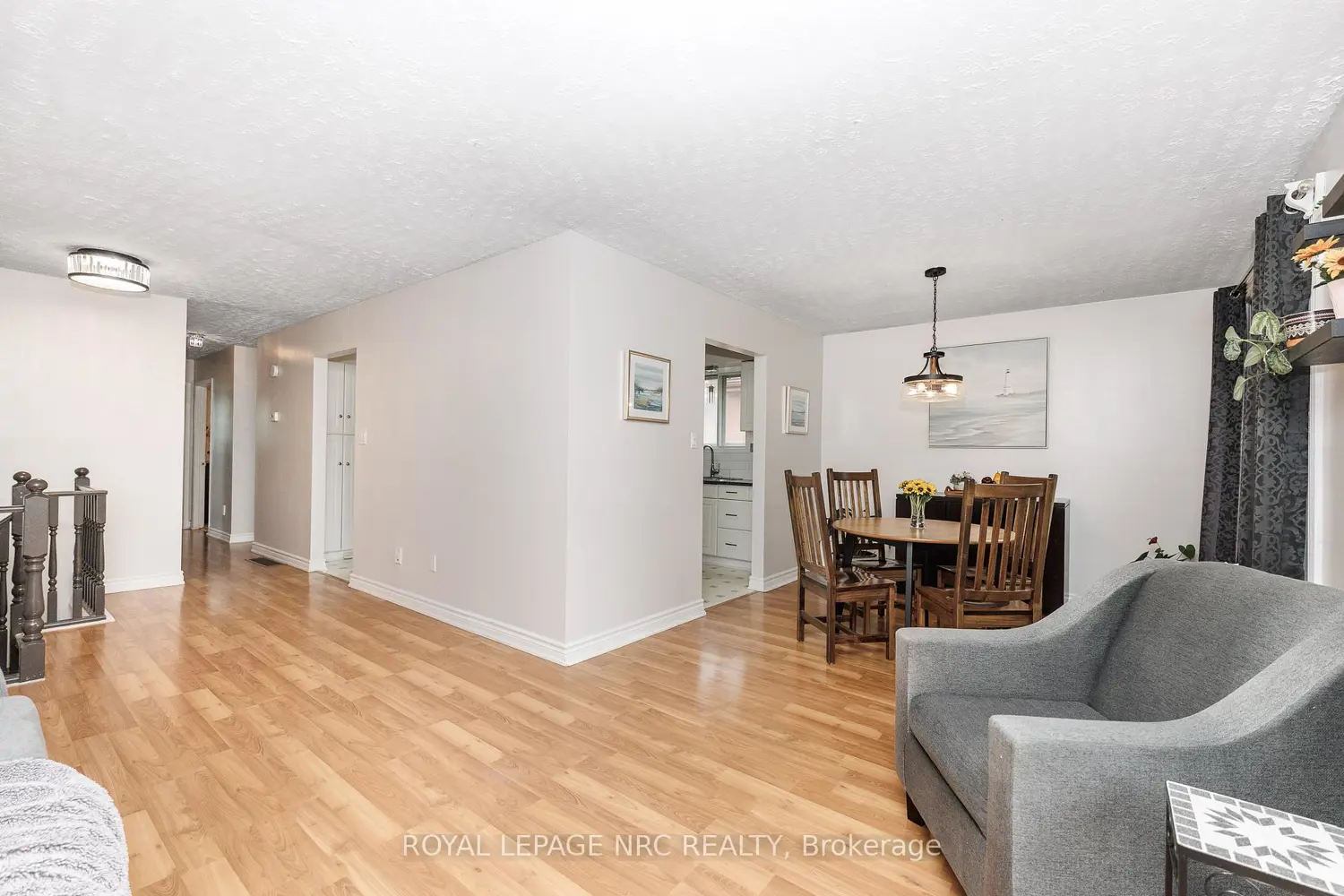 14 Bridlewood Drive photo 4