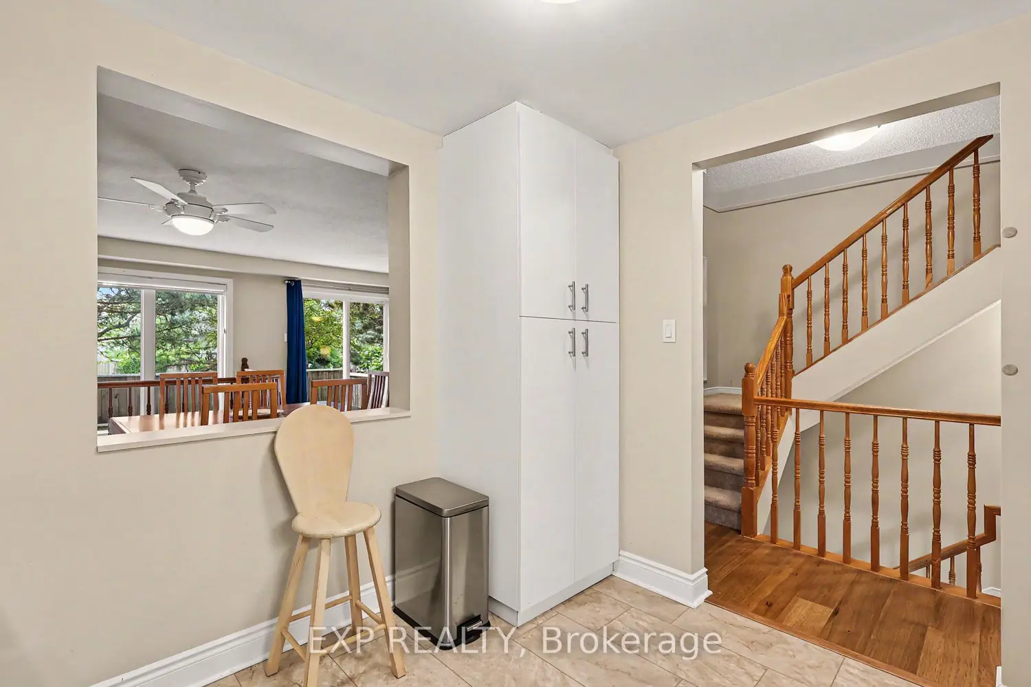 1856 Summerfields Crescent 25 photo 5