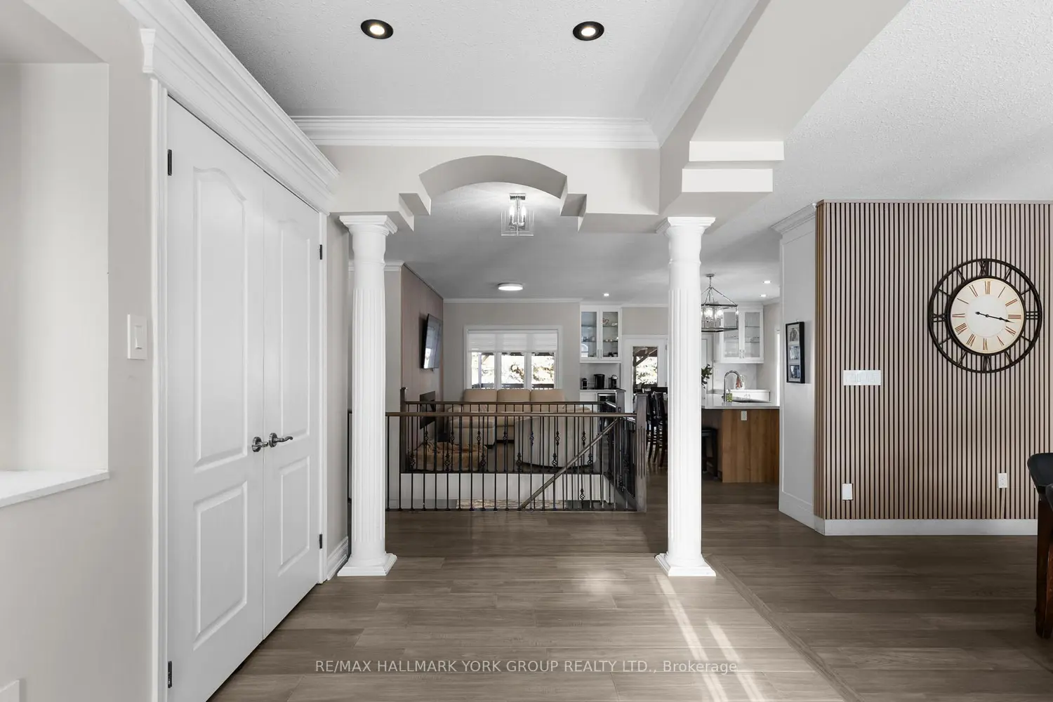 18 Todd Drive photo 3