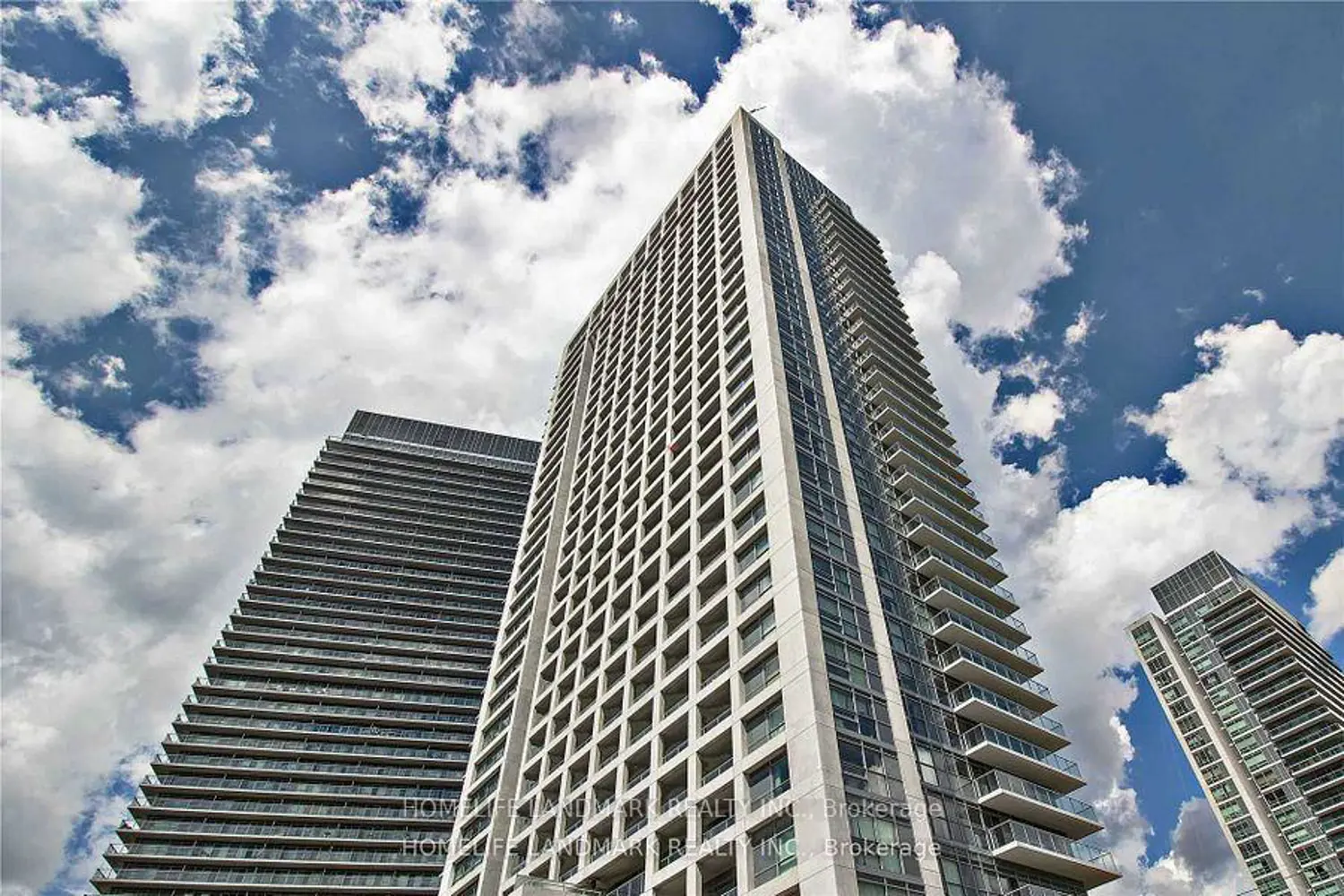 275 Yorkland Road 1511