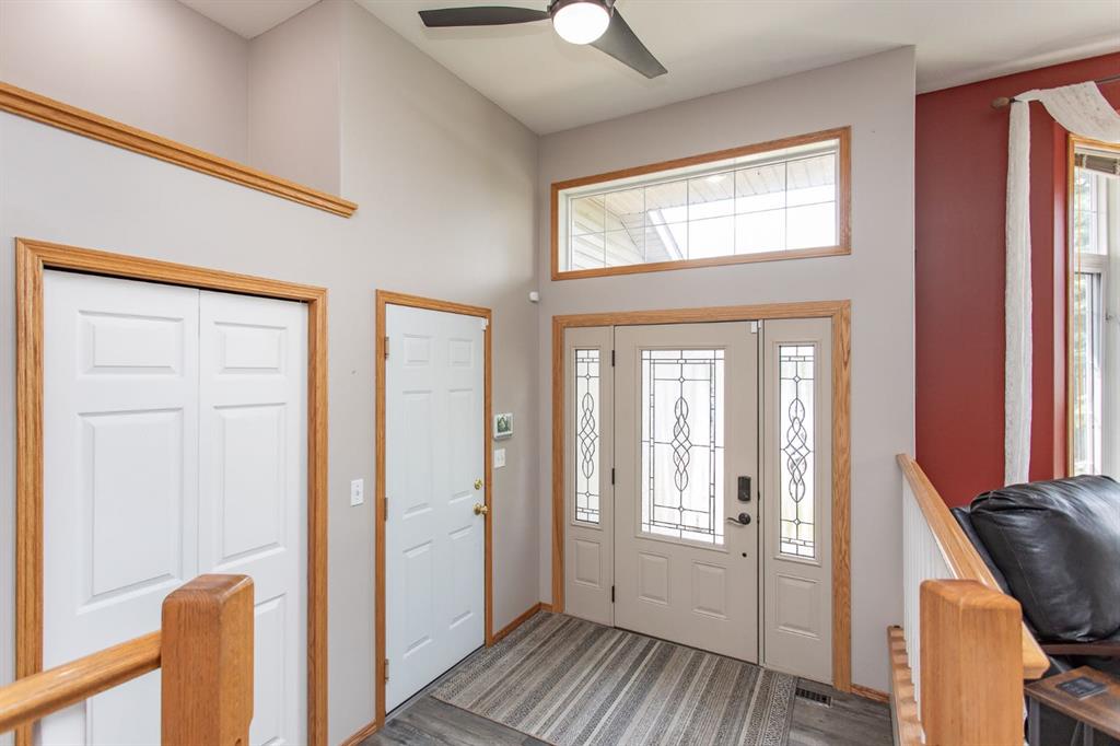 21 Royal Crescent, Lacombe, AB, T4L2H7 photo 5