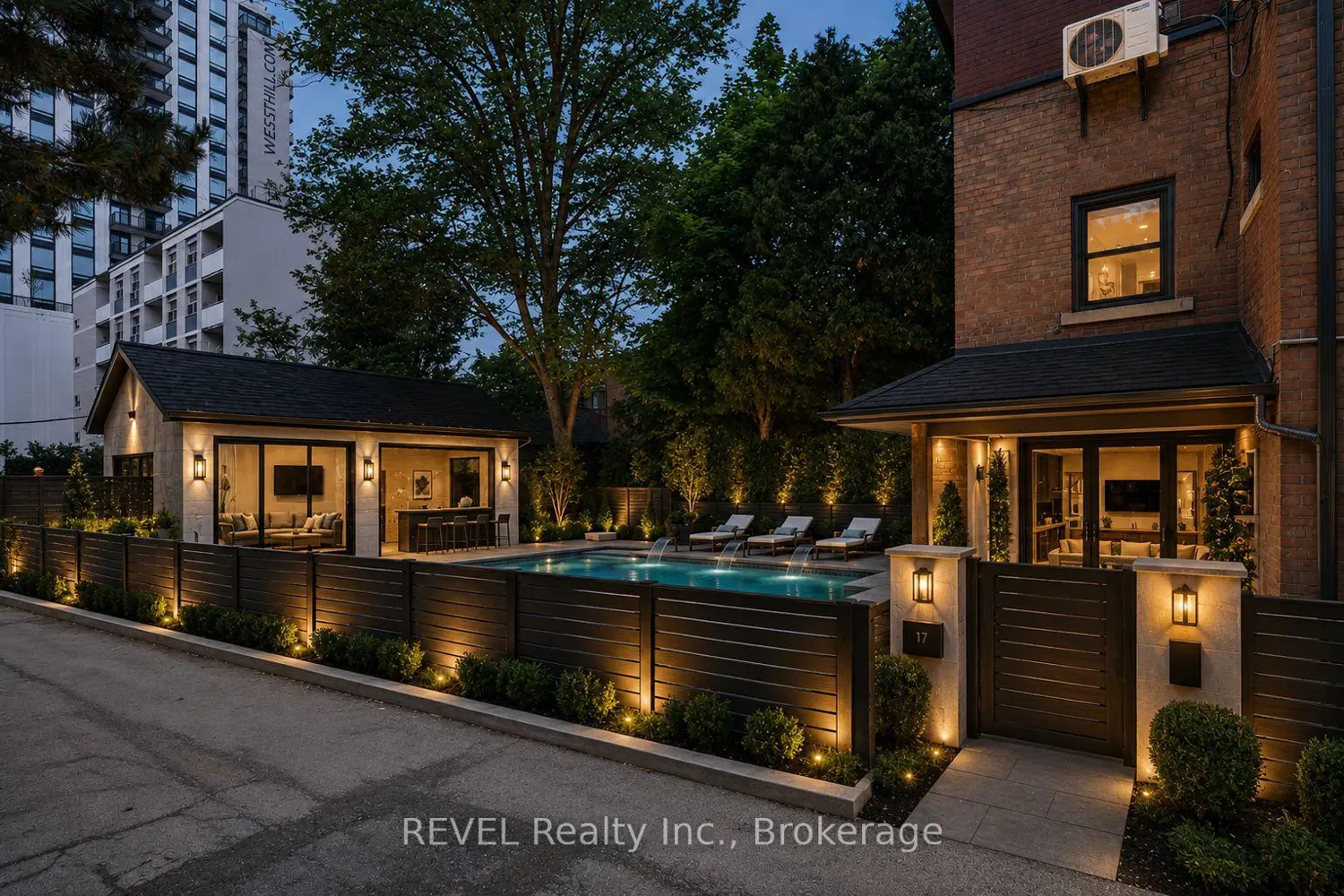 380 Spadina Road photo 5
