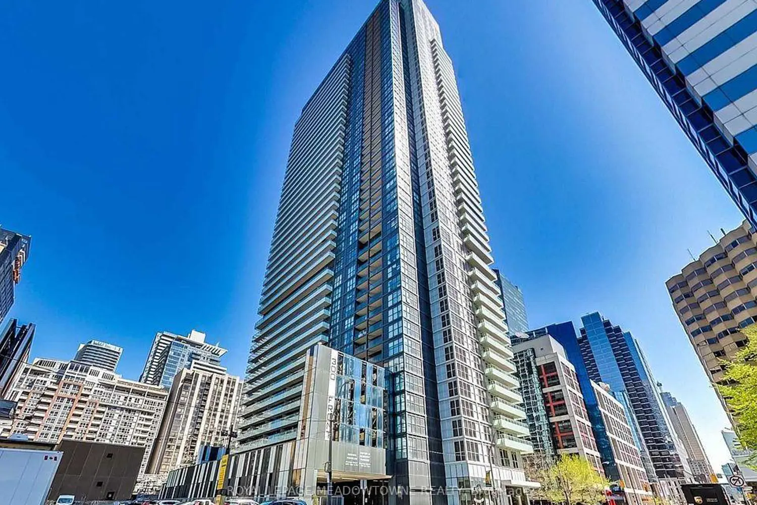 300 Front Street 601