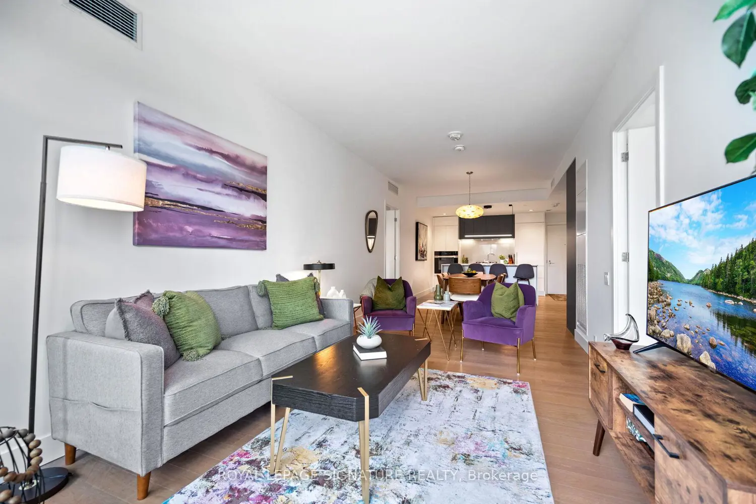 1414 Bayview Avenue 407 photo 4