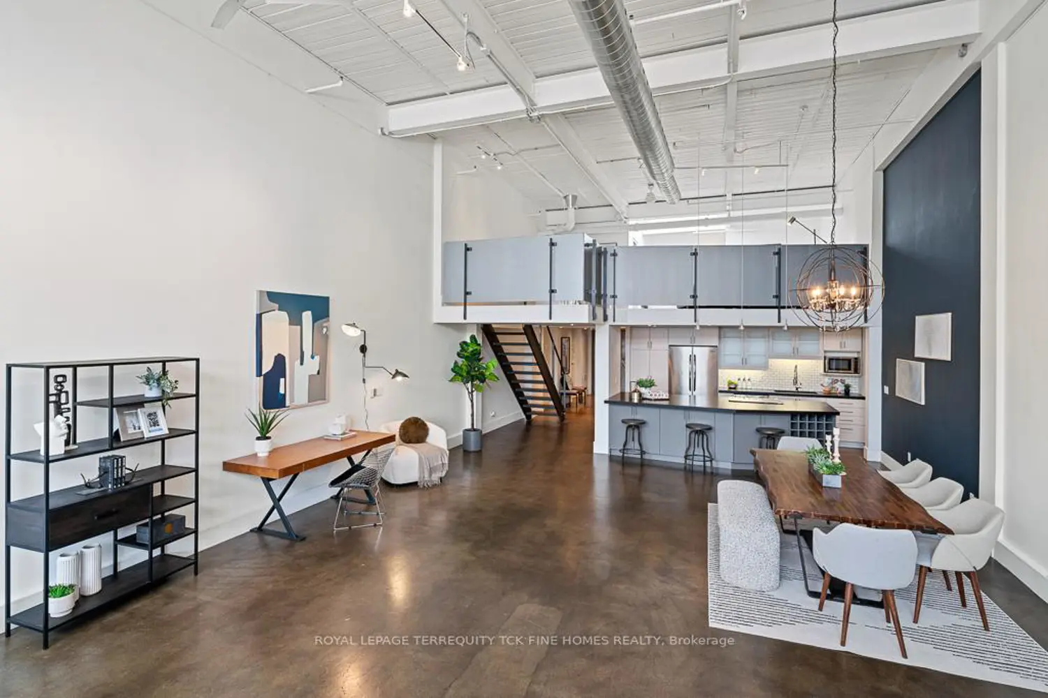 1173 Dundas Street 225 photo 4