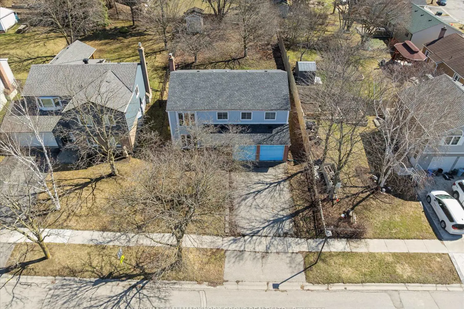 47 Holland River Boulevard photo 3