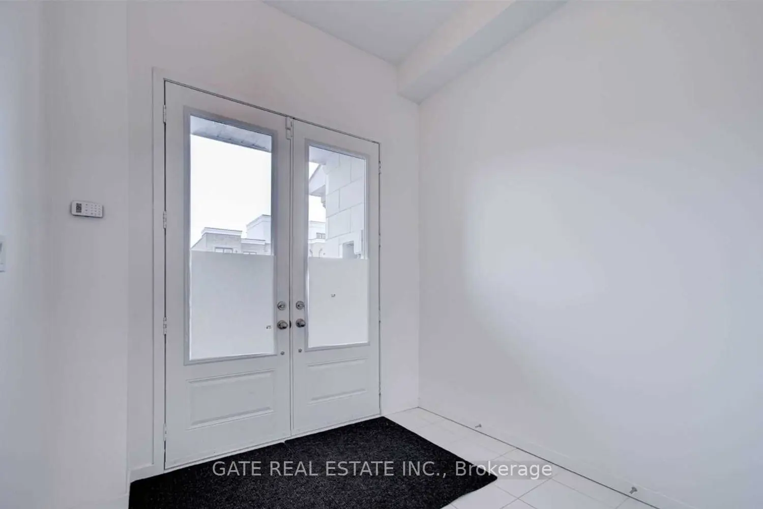 189 Elyse Court photo 2