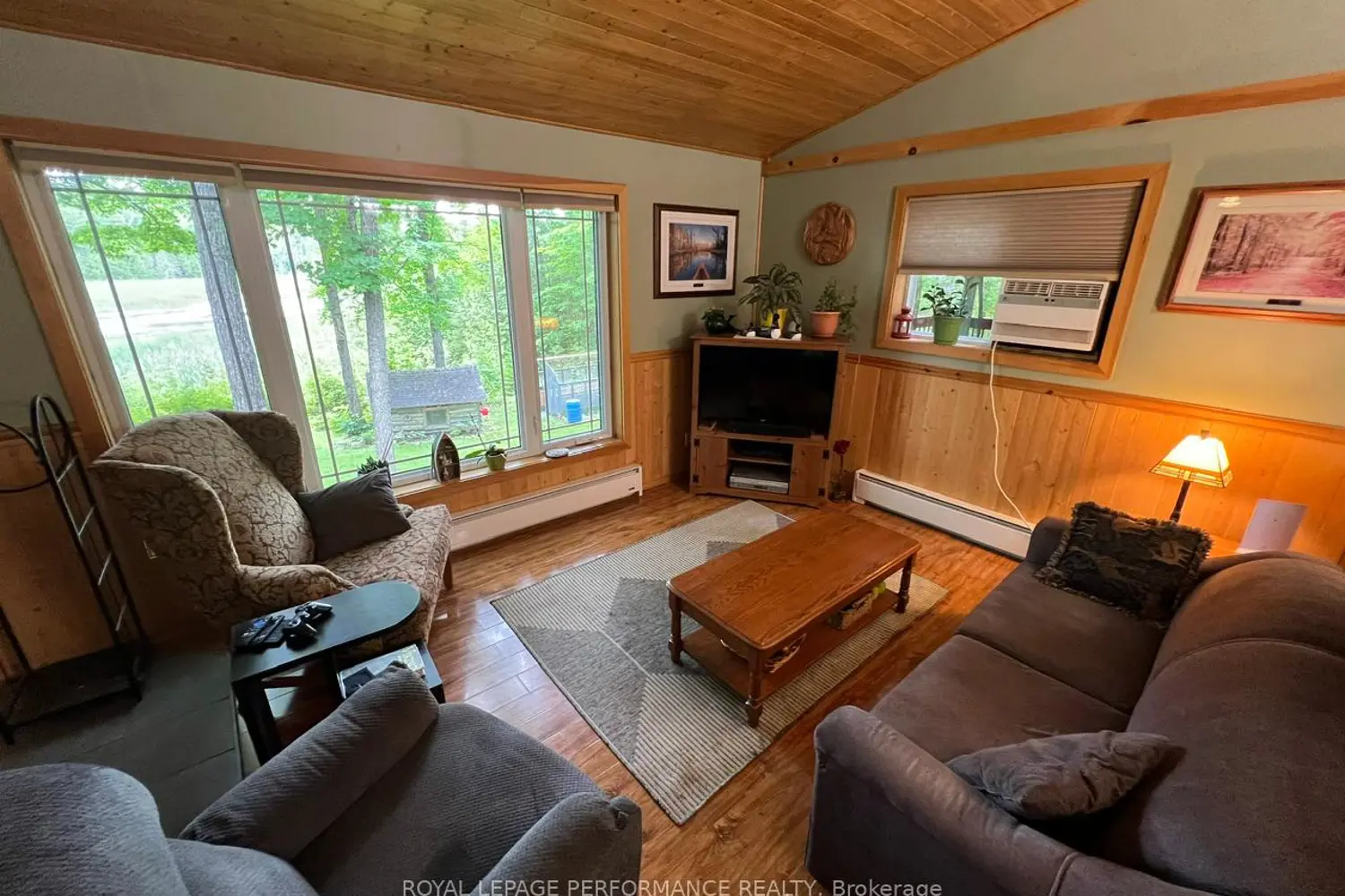 253 Lacourse Lane photo 4