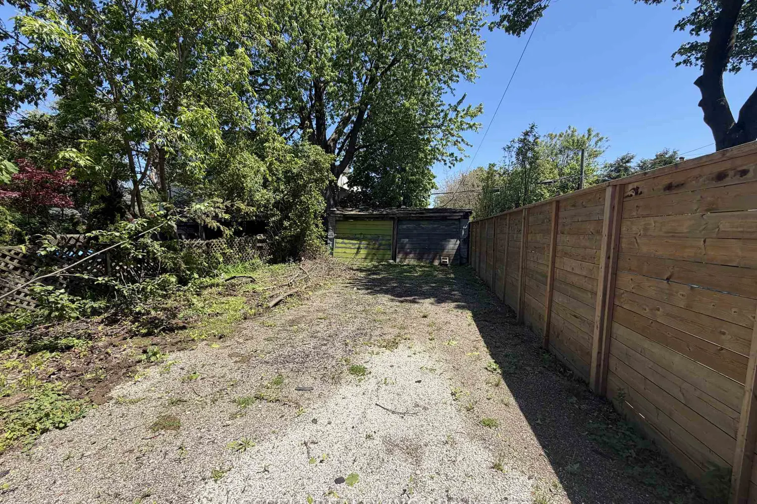 175 Ronan Avenue photo 2