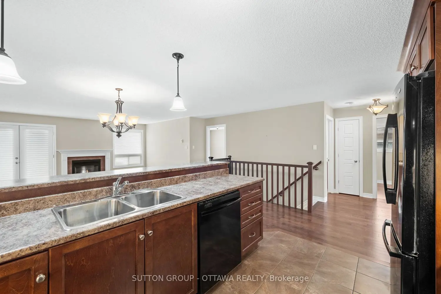 458 Van Dusen Street photo 2