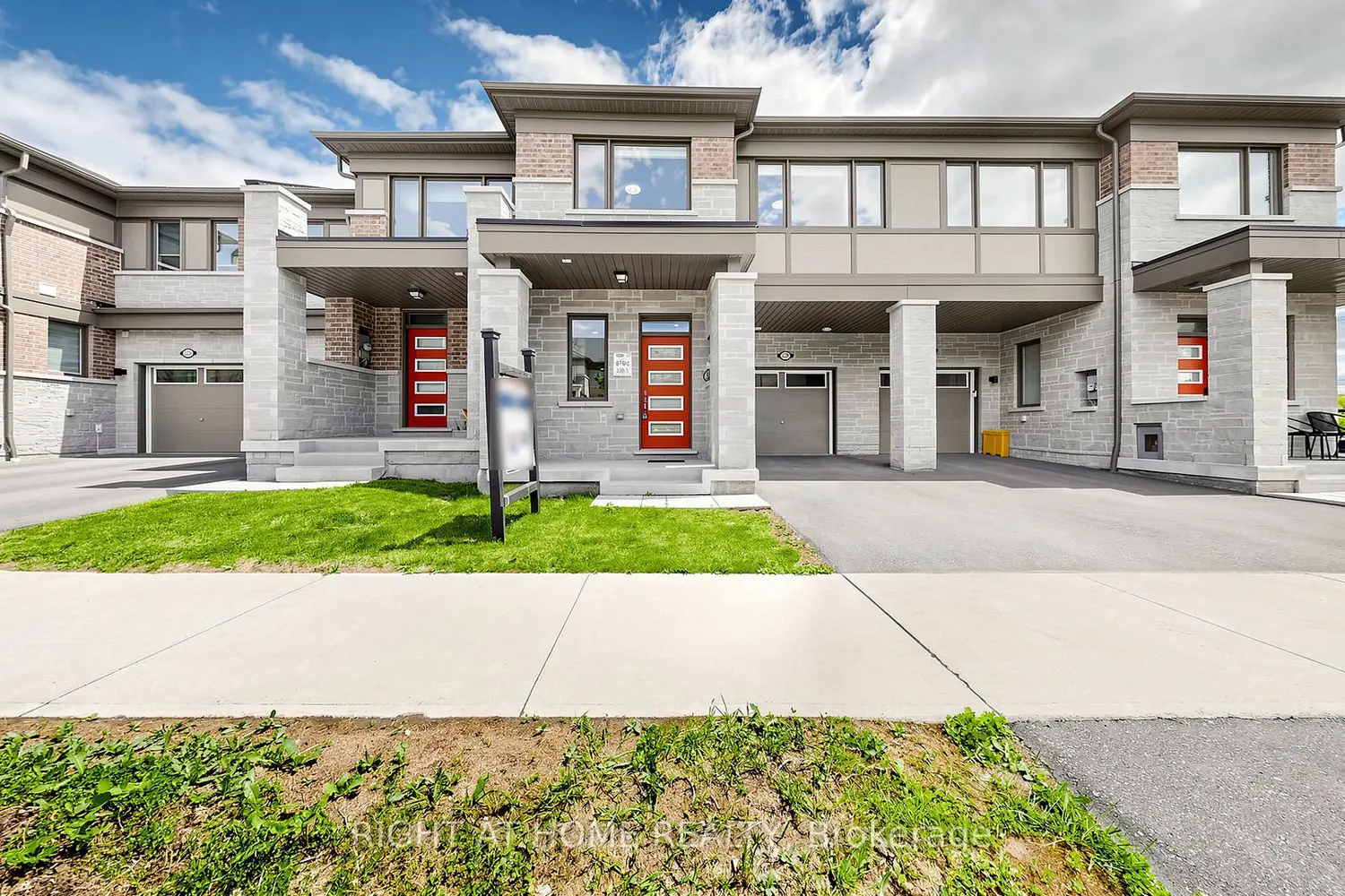 3209 Chimney Swift Crescent
