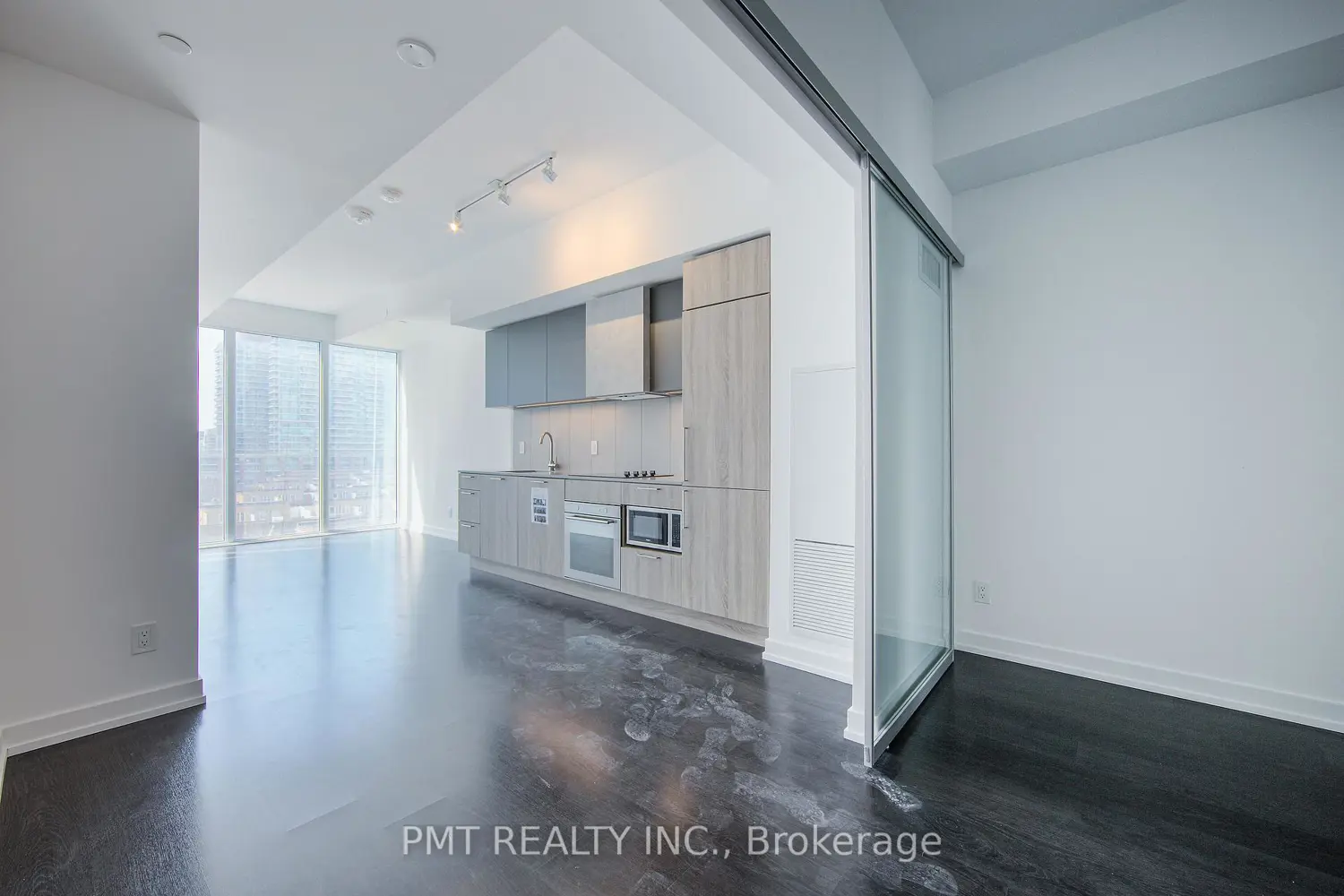 19 Western Battery Road 710
