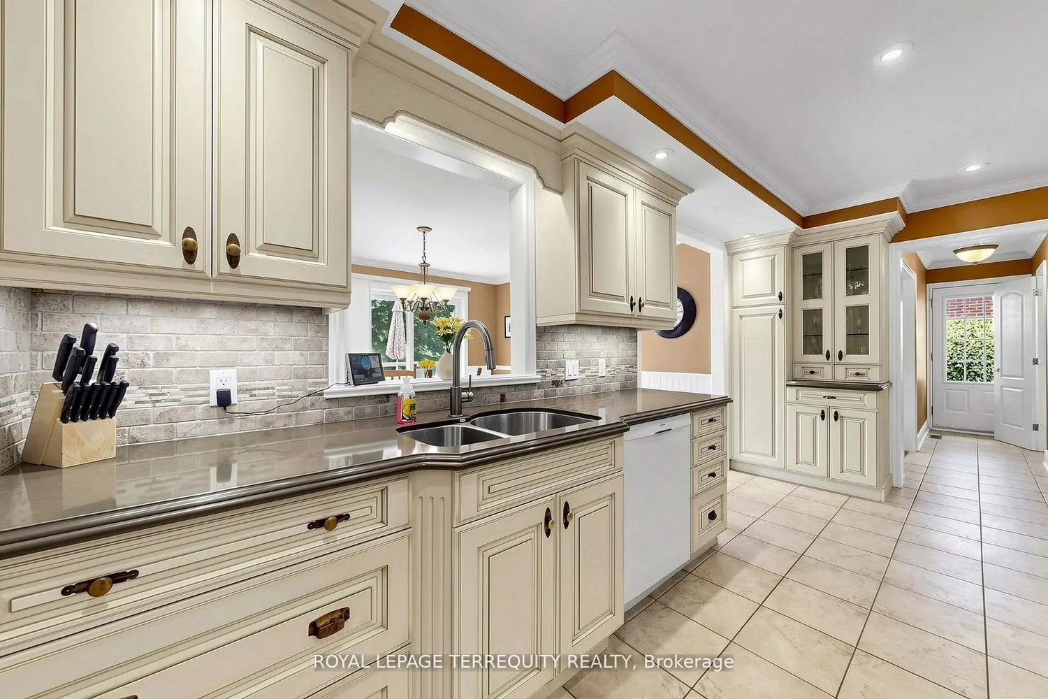 717 Westwood Drive photo 4