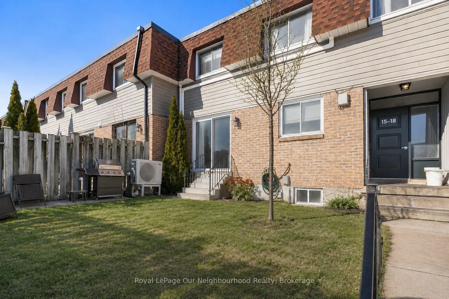 494 Elgin Street 18