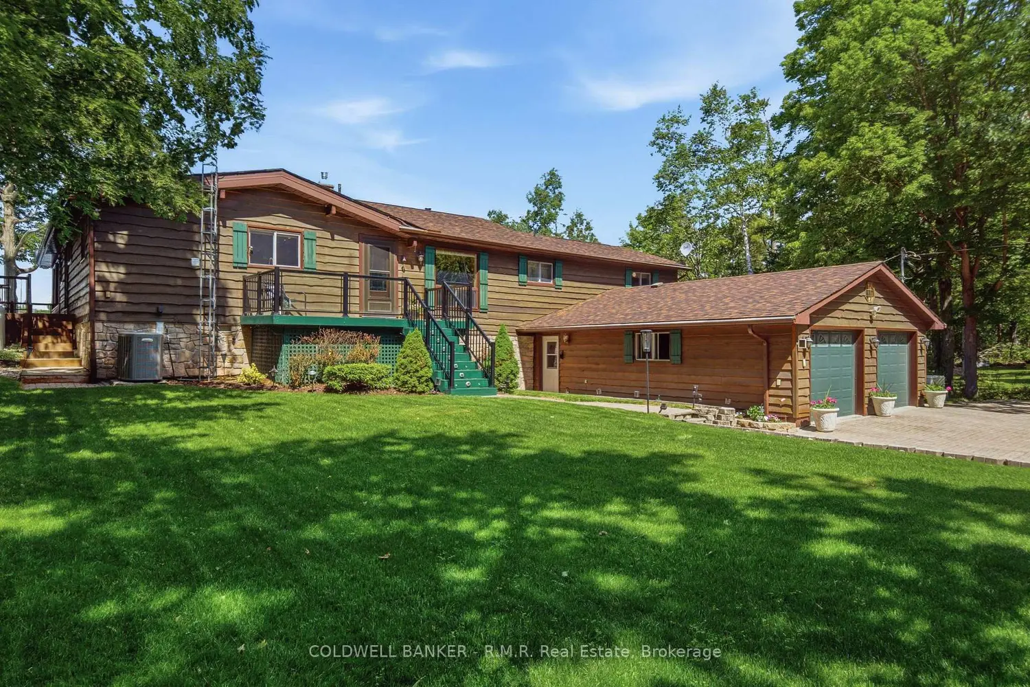 207 Hall Drive photo 3