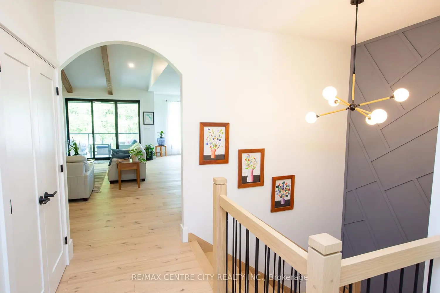 273 Foxborough Place photo 3