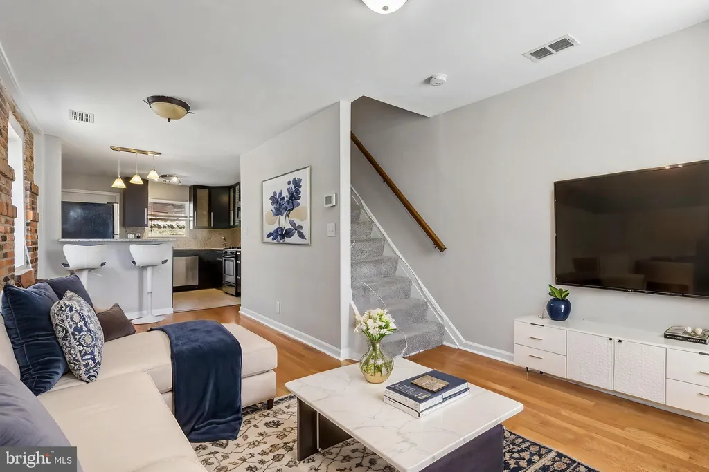 40 E Barney Street, Baltimore, MD 21230 photo 4