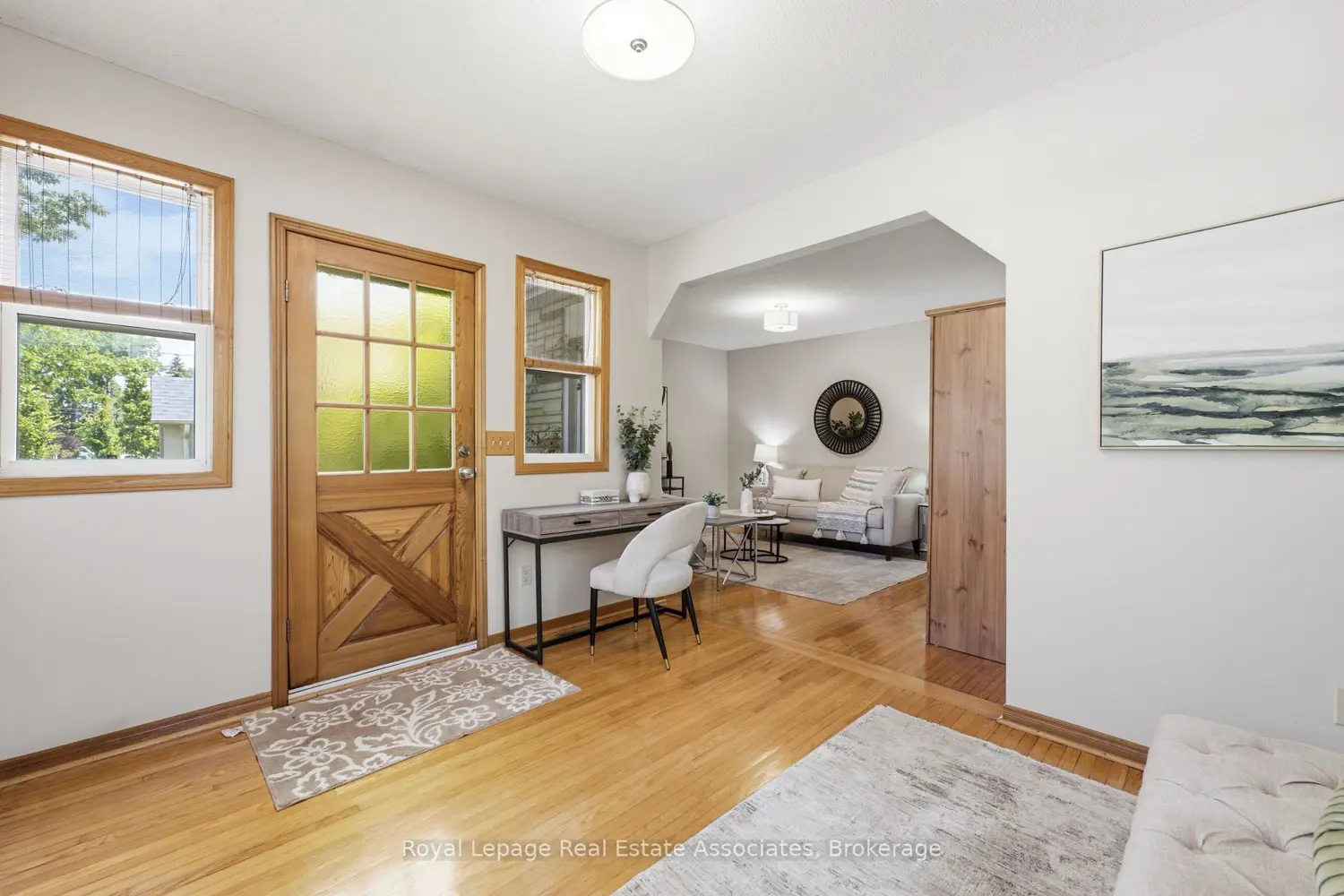 64 Eaglewood Boulevard photo 4
