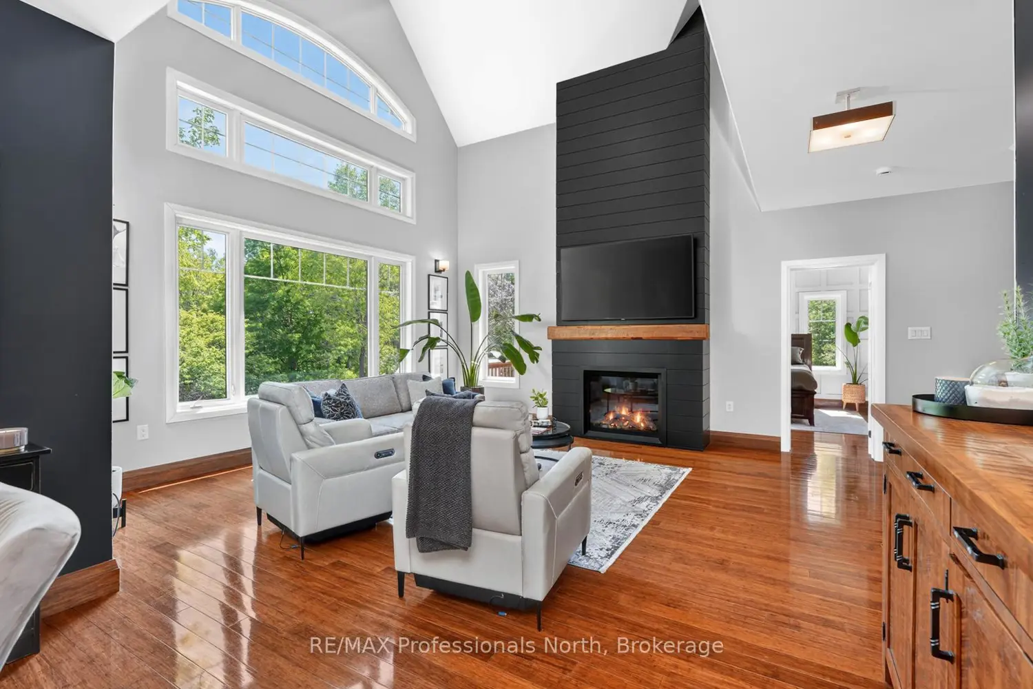 2254 Unicorn Road photo 4
