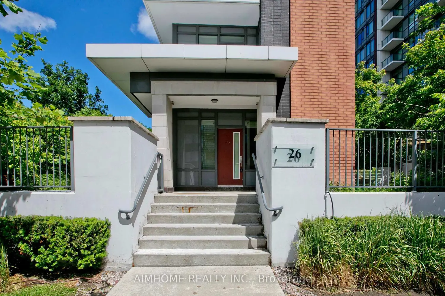 26 Churchill Avenue Th120