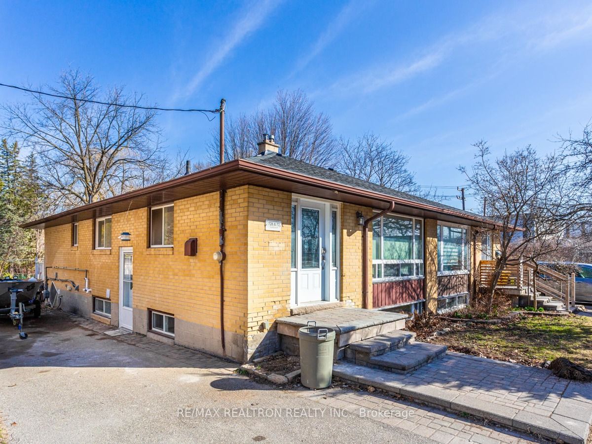 72B Dunning Avenue, Aurora, ON, L4G 1A3