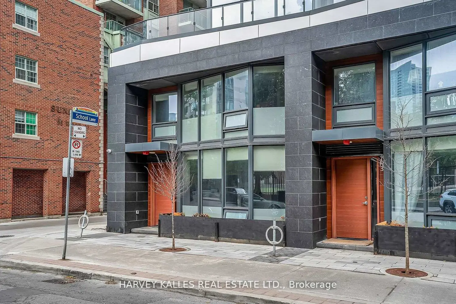 85 Wood Street Th5 photo 2