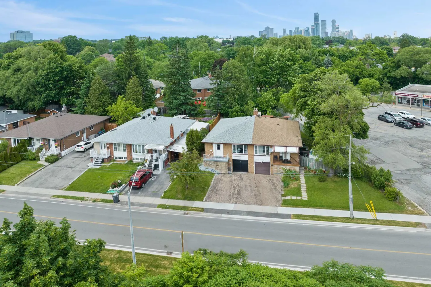 3361 The Credit Woodlands