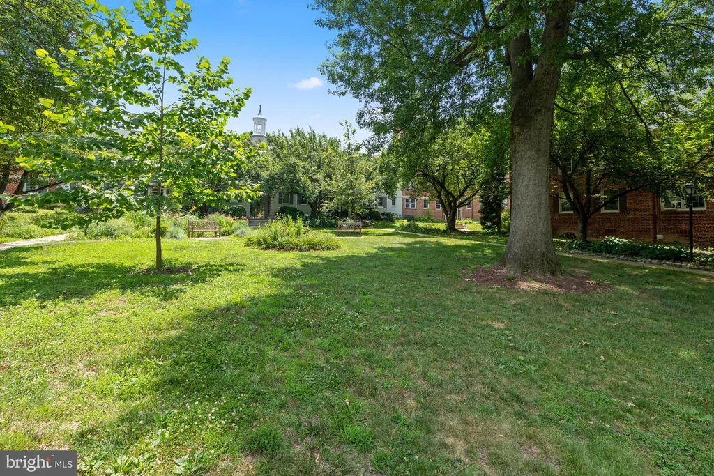 2312 Colston Drive Unit 2312-C, Silver Spring, MD 20910