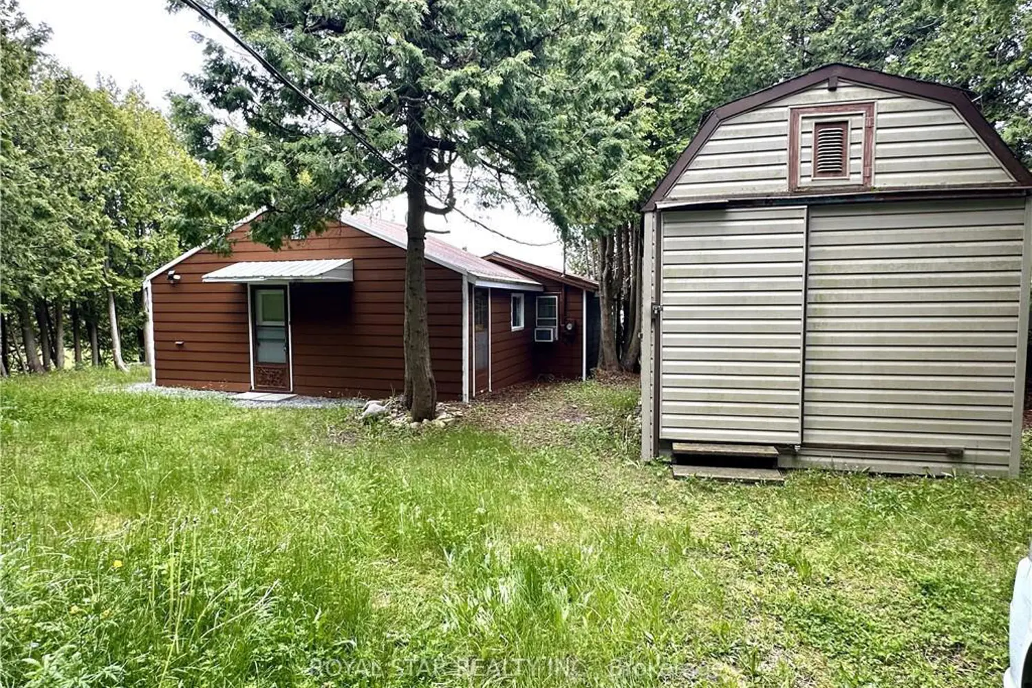 85 Simpson Avenue photo 4