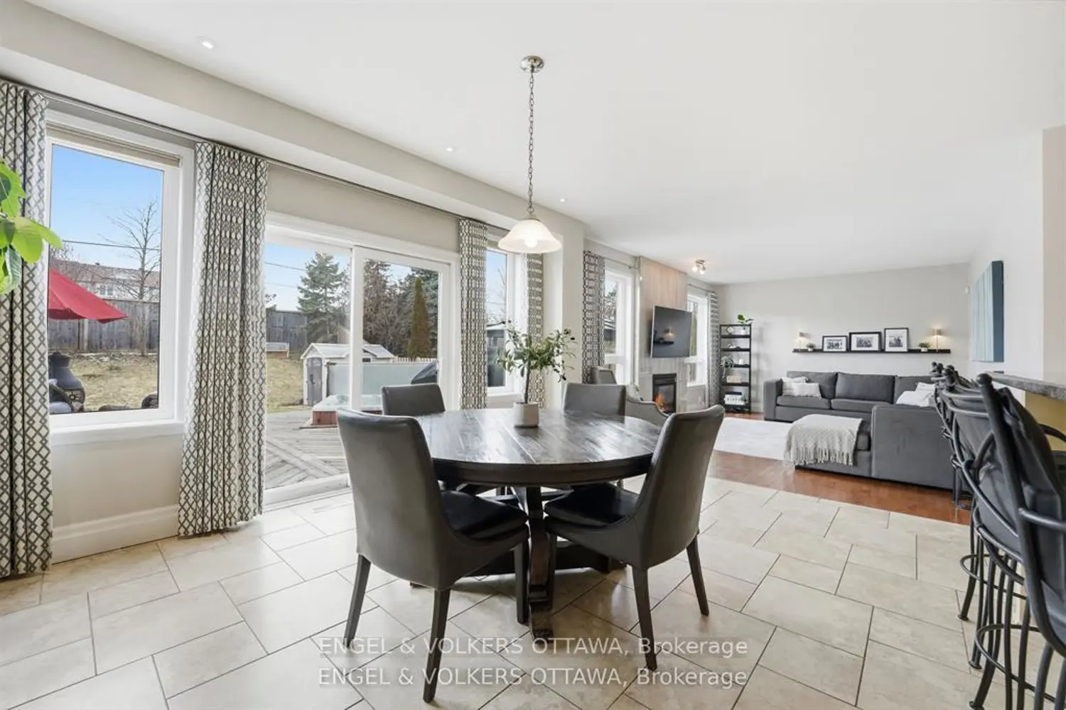 31 Leatherwood Crescent photo 2