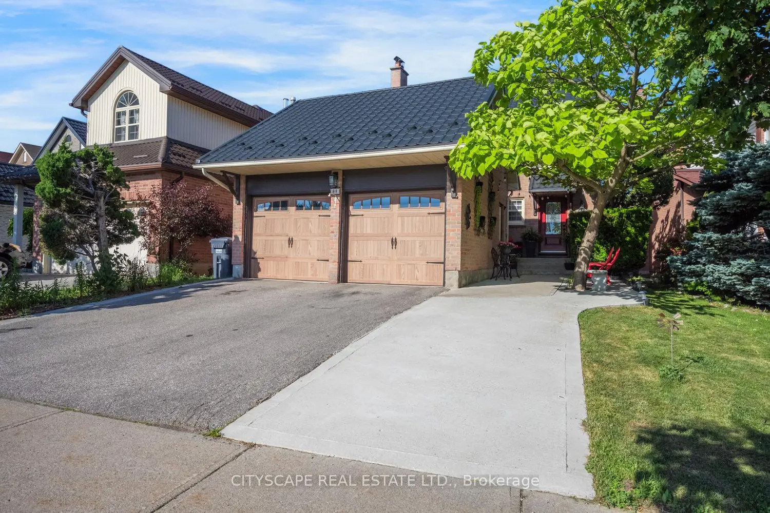 301 Kingsbridge Garden
