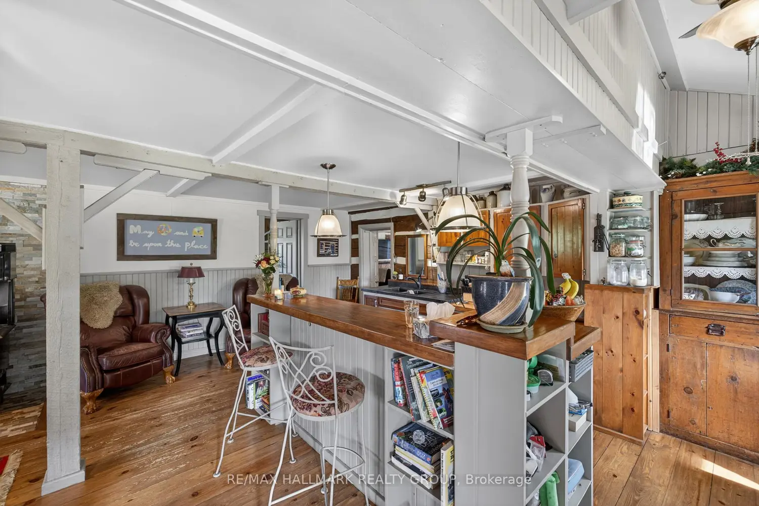 1013 Lavant Darling Road photo 2