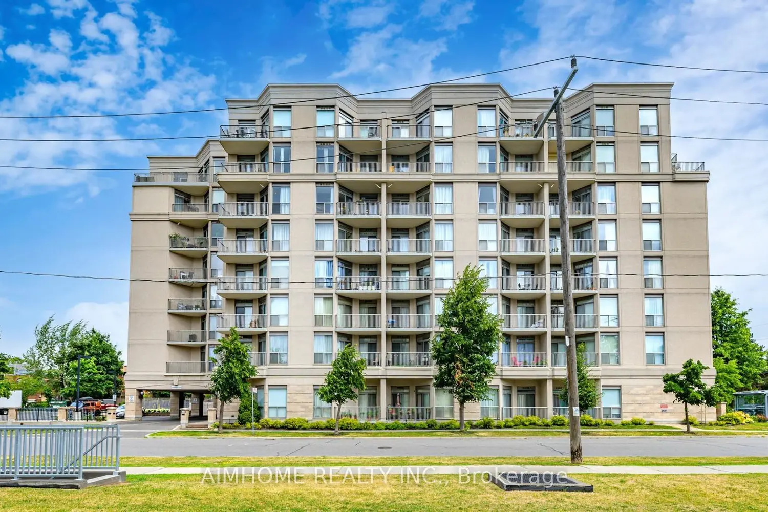 4200 Bathurst Street 609