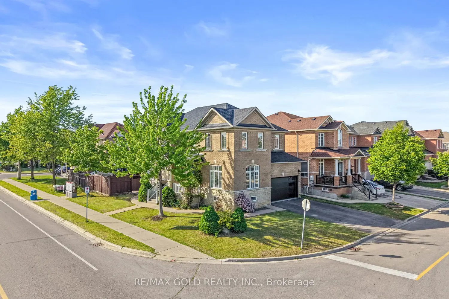 261 Mountainash Road photo 2