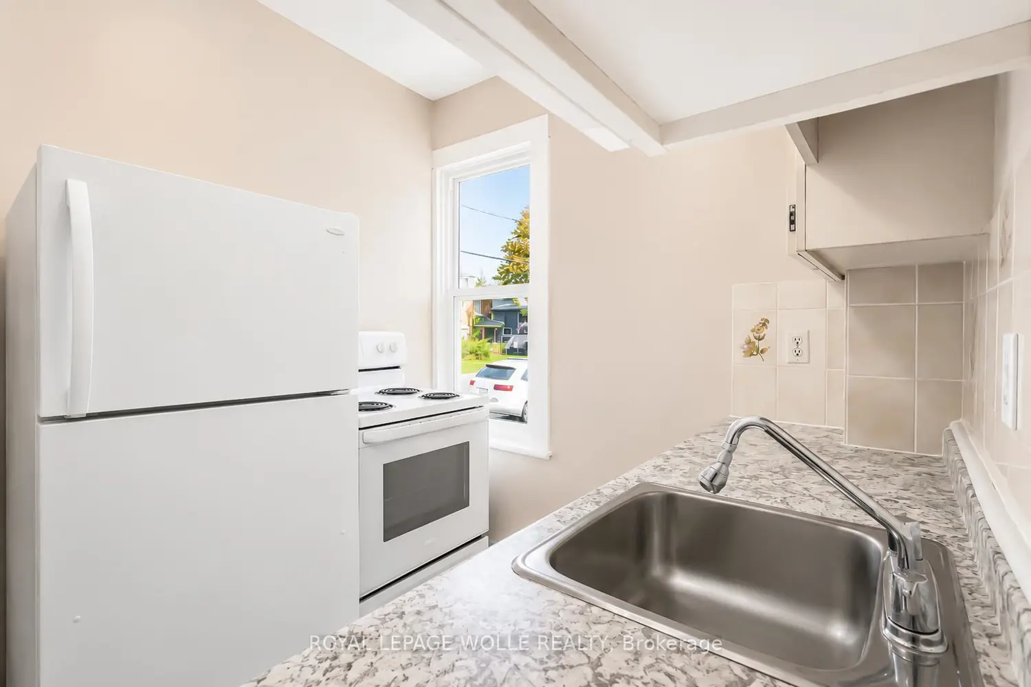 93 Lancaster Street photo 5